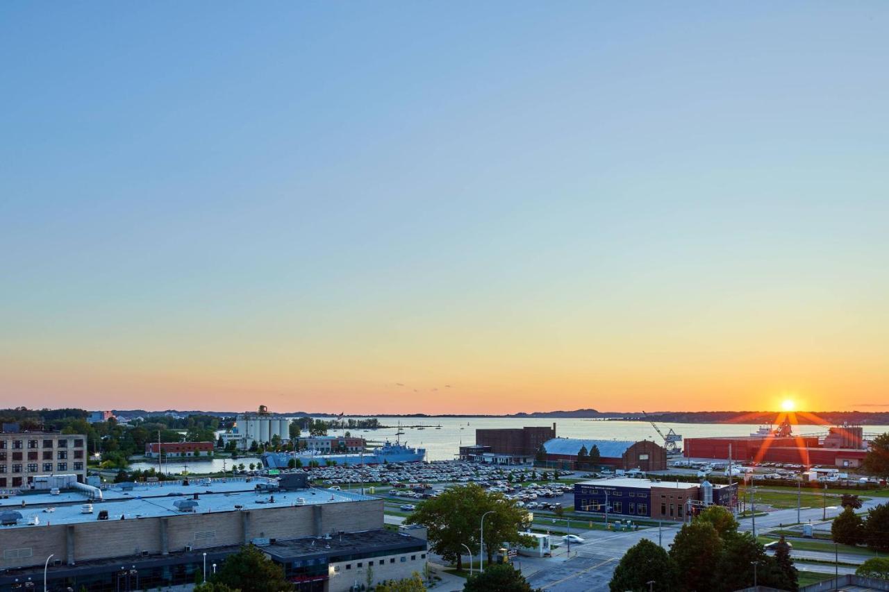 Delta Hotels By Marriott Muskegon Convention Center Zewnętrze zdjęcie