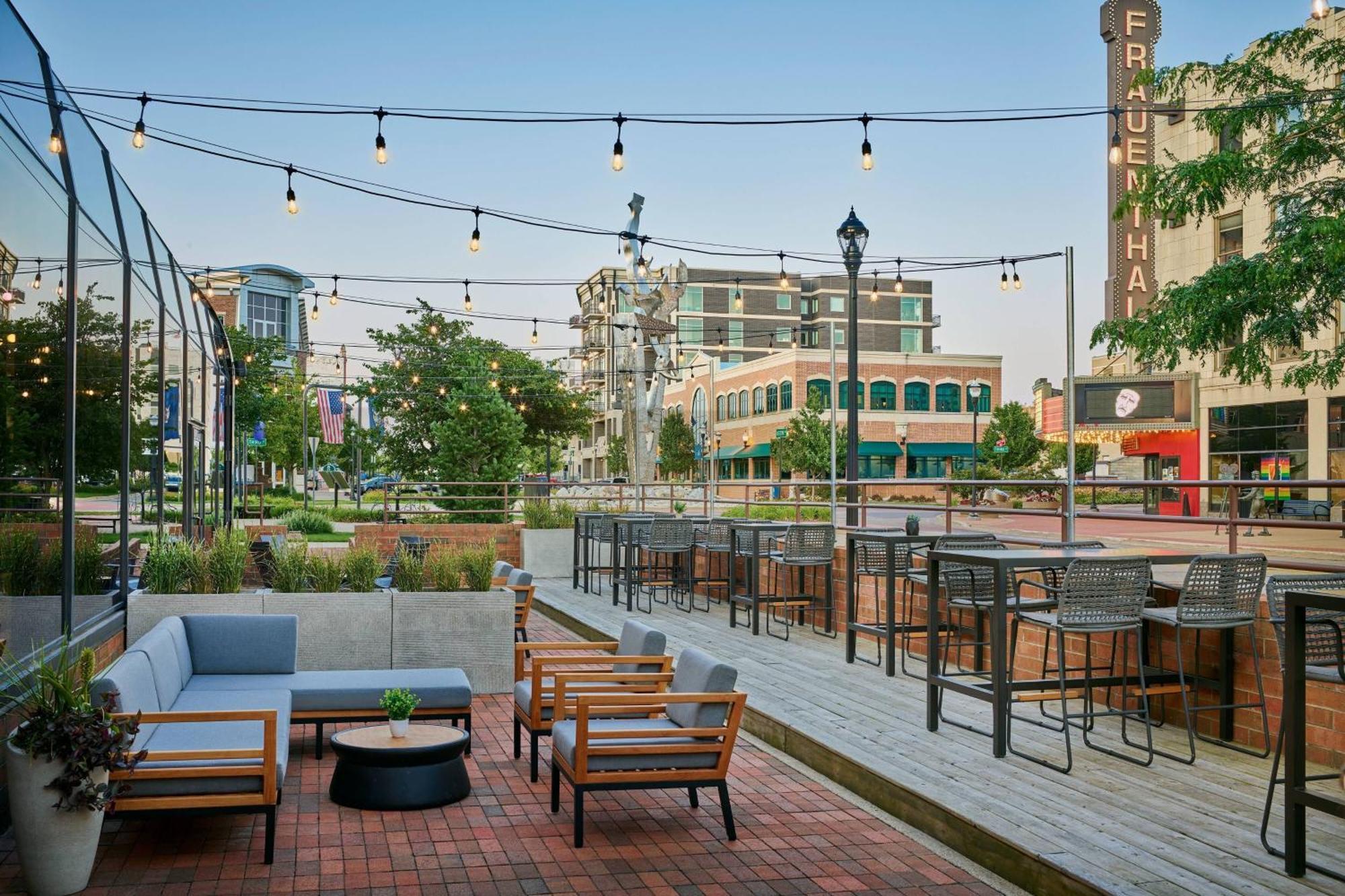 Delta Hotels By Marriott Muskegon Convention Center Zewnętrze zdjęcie
