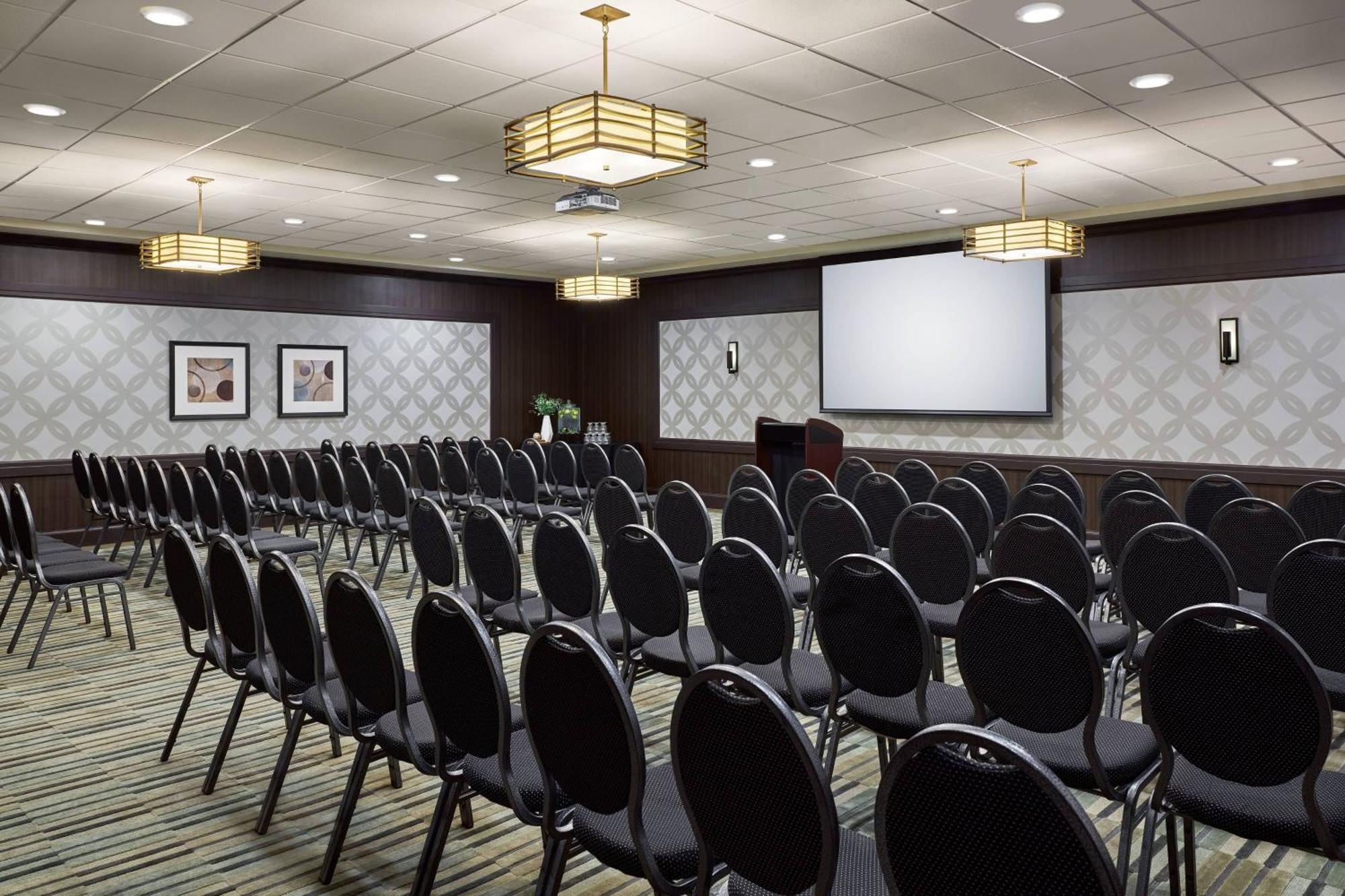 Delta Hotels By Marriott Muskegon Convention Center Zewnętrze zdjęcie